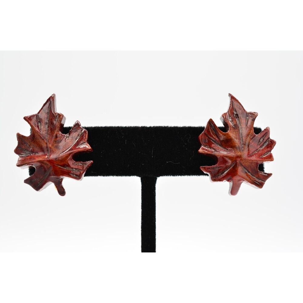 Vintage Clip Earrings Maple Leaf Carved Lucite Brown Enamel Fall Autumn 1980s 9H